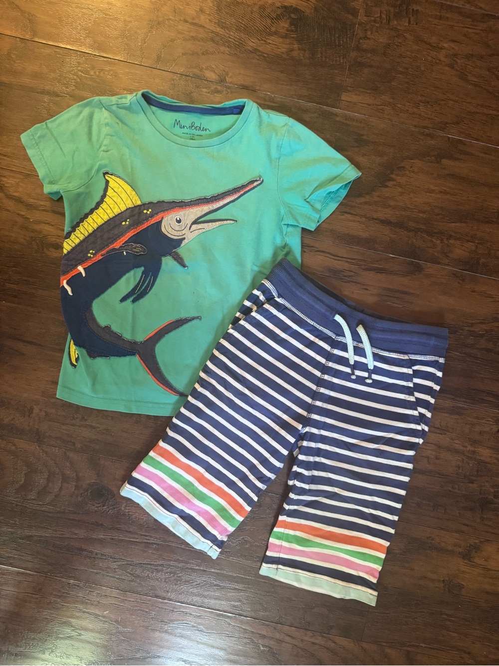 Sailfish appliqué Shorts Set - Boys Boden